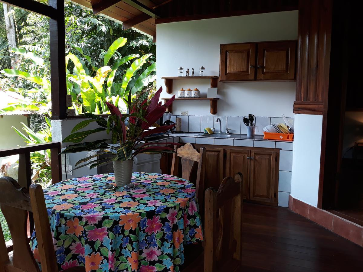 Cabinas Nirvana Ecolodge Cahuita Exterior photo